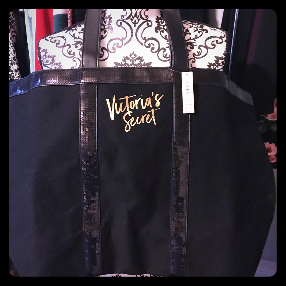 BNWT Victoria Secret Weekender